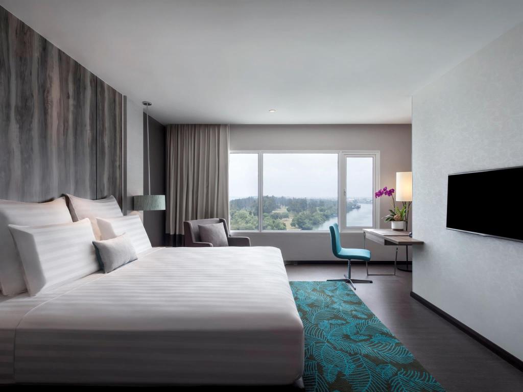 Deluxe-Room - Pullman Miri Waterfront Hotel