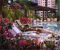 Main-pool- Four Seasons Hotel Singapore