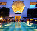 Swimming-Pool - The Ritz Carlton Millenia Singapore